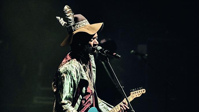 Abbabula scopre un’altra carta: Fantastic Negrito a Sassari