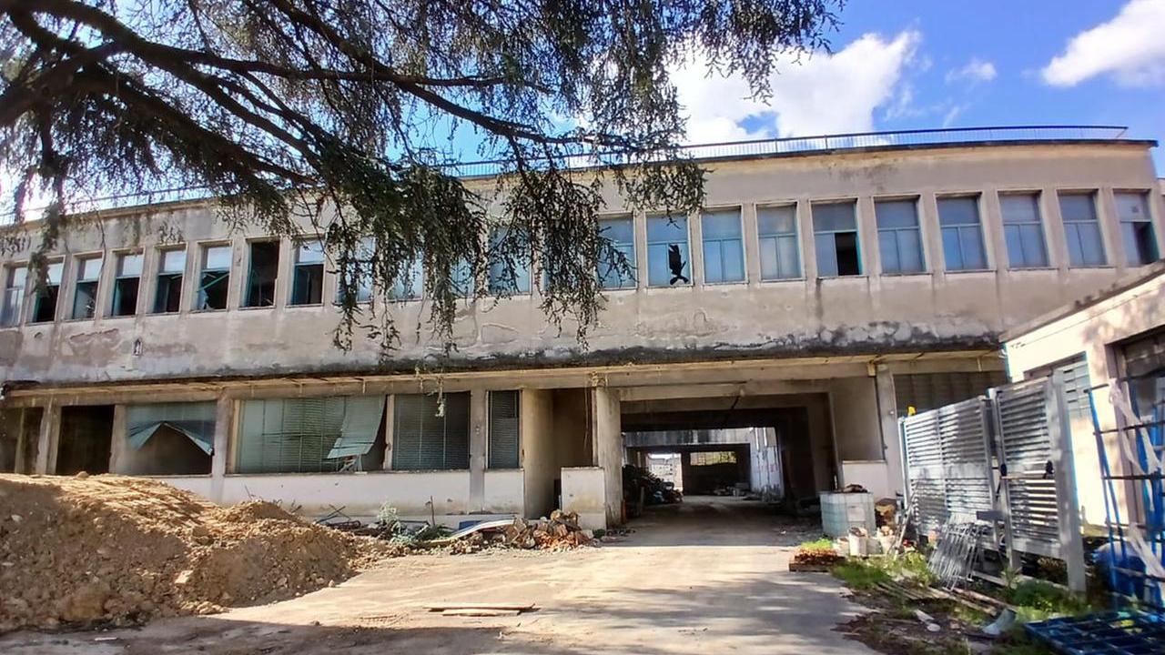 Una parte dell’ex Rifinizione Bruschi al posto della quale saranno realizzati appartamenti e negozi