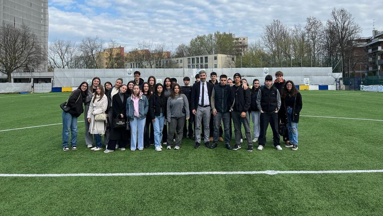 Gli studenti del Sigonio conoscono la “Monari Nasi Refugee Team”