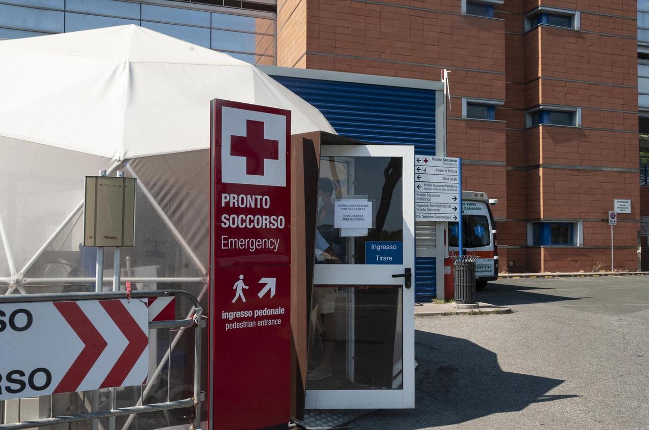 Viareggio, barman morto per legionellosi a 38 anni: “scagionati” clinica e ospedale