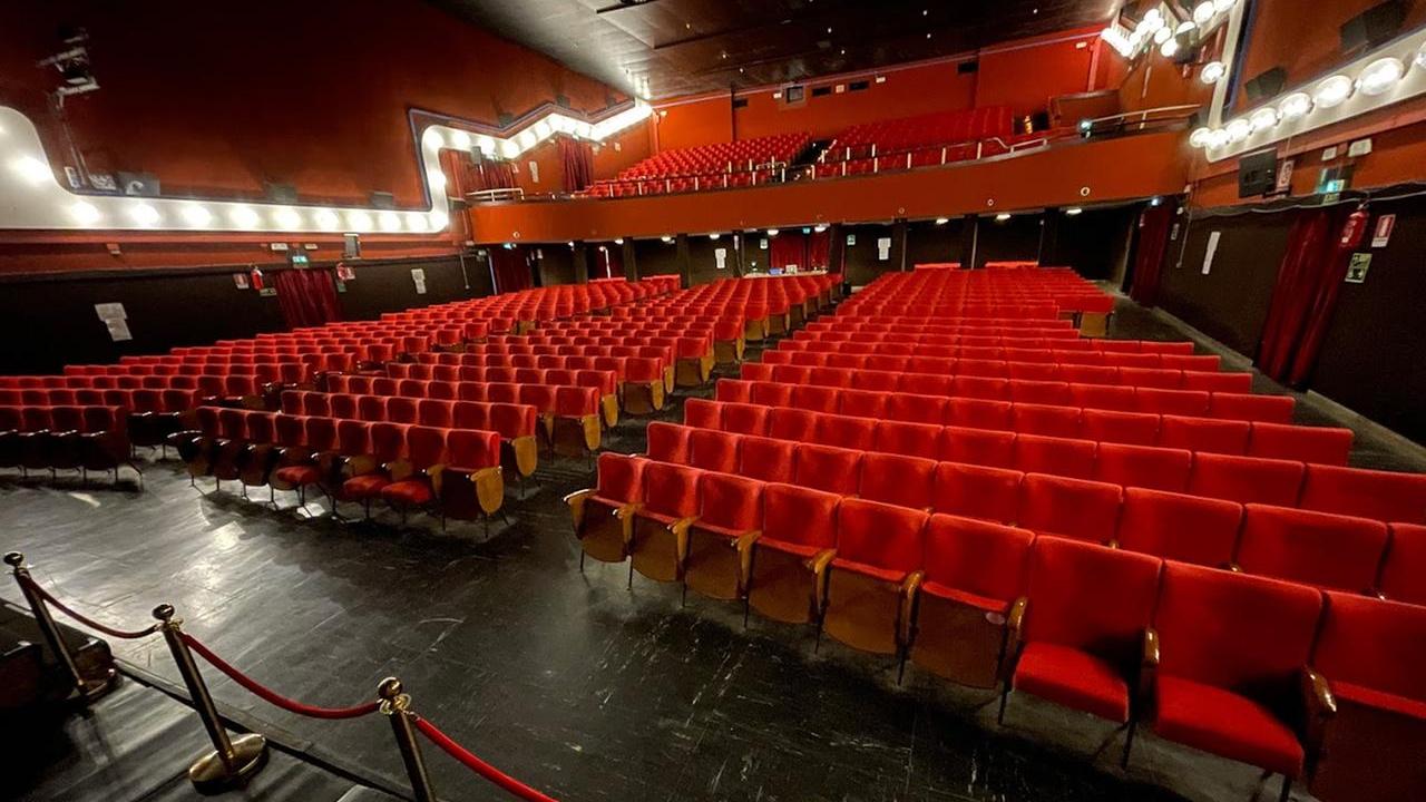 Via alla raccolta firme per il Metropolitan: «Scongiurare il rischio di una chiusura»