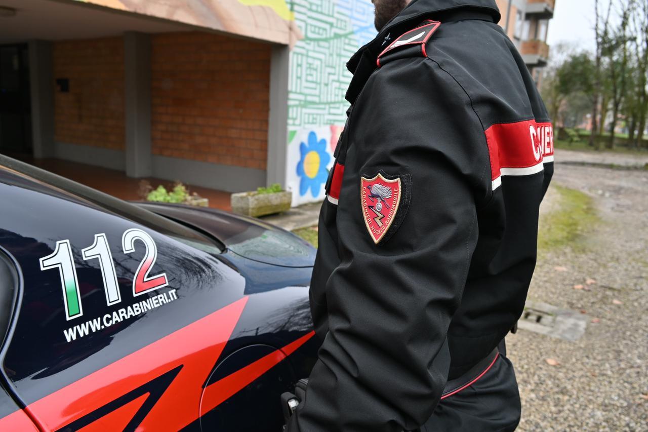 Ferrara, litiga con il medico per una prescrizione: tensione in studio e arrivano i carabinieri