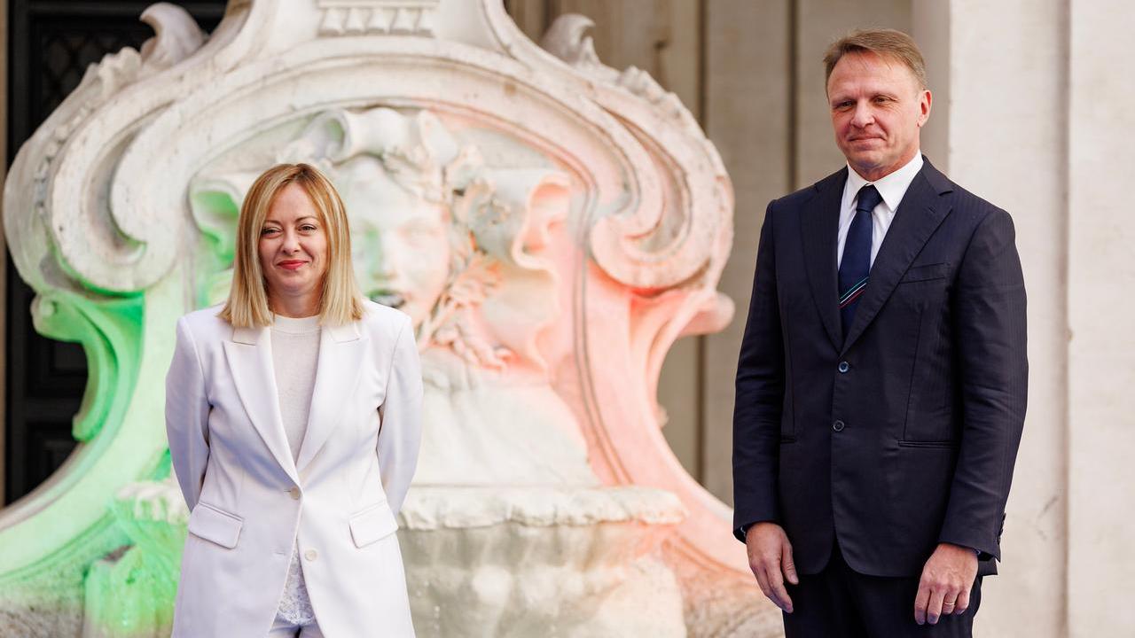 La premier Giorgia Meloni e le sedute di crioterapia a -80 gradi per restare giovane