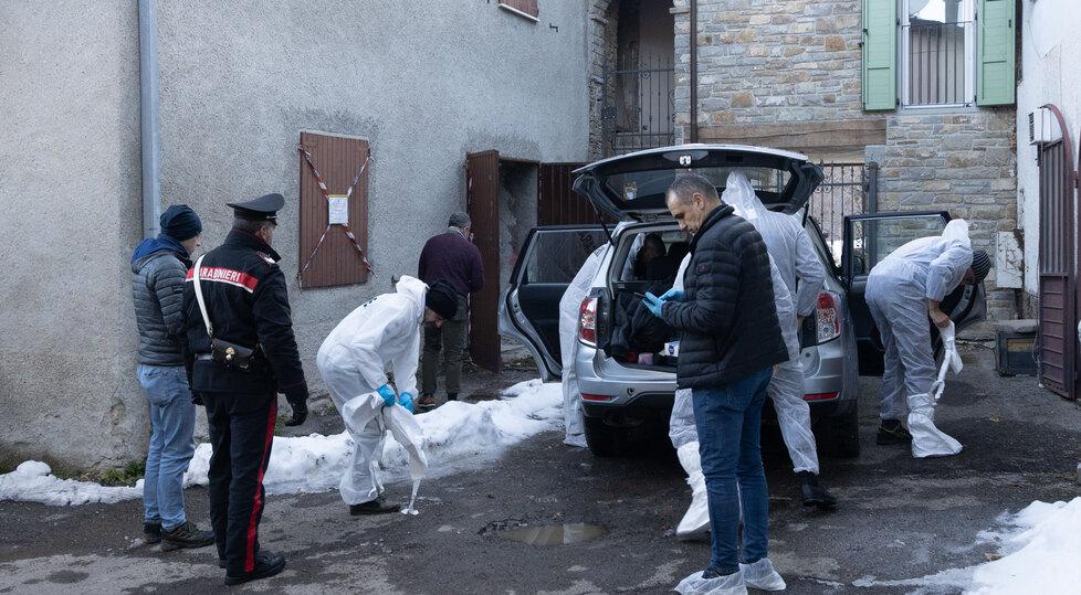 
	I carabinieri nella casa di Daniela Ruggi a Vitriola

