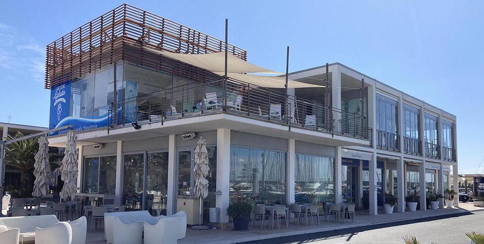 Rosignano, quasi pronto il nuovo ristorante Cala de' Medici al porto: quando apre, il menu e chi lo gestisce<br>
