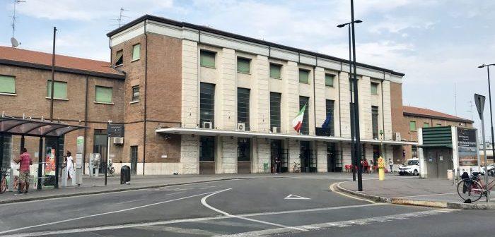Reggio Emilia, studente aggredito e derubato prima della gita: «Doveva essere una festa, è stato un incubo»