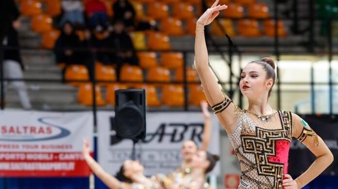 Alexandra Naclerio, una carpigiana nelle farfalle della ginnastica ritmica con il sogno delle Olimpiadi