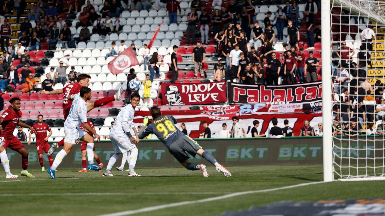 
	Cittadella-Carrarese finisce 0-0

