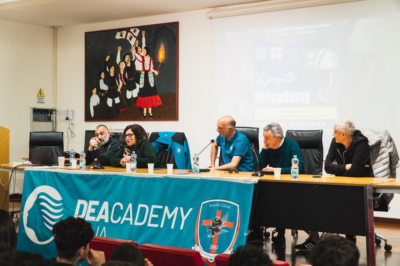 
	L'incontro al Liceo Fermi di Nuoro

