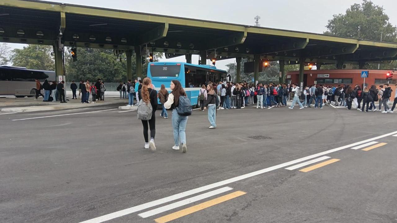 «Troppi rischi in stazione a Ferrara: è una roulette»