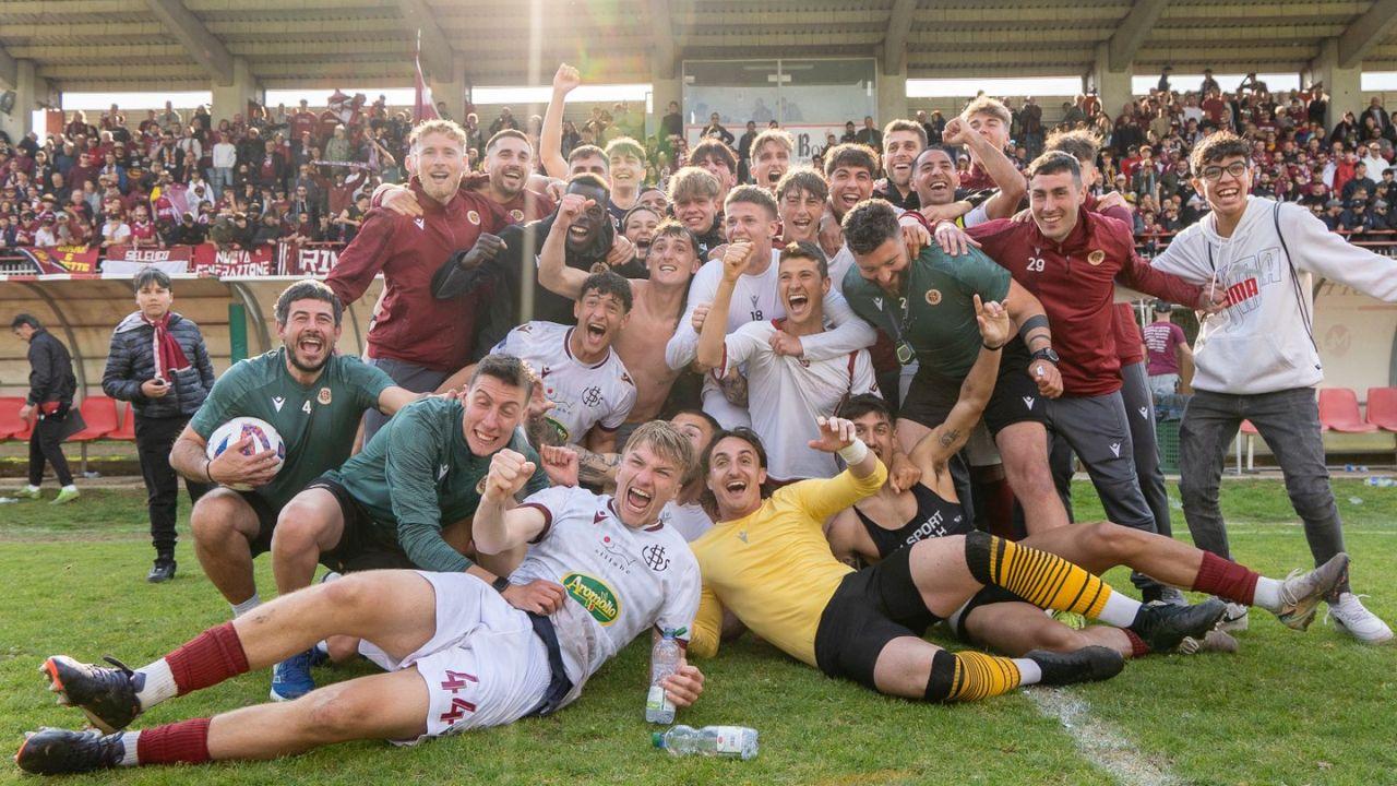 
	La festa amaranto a fine partita (Foto Stick)

