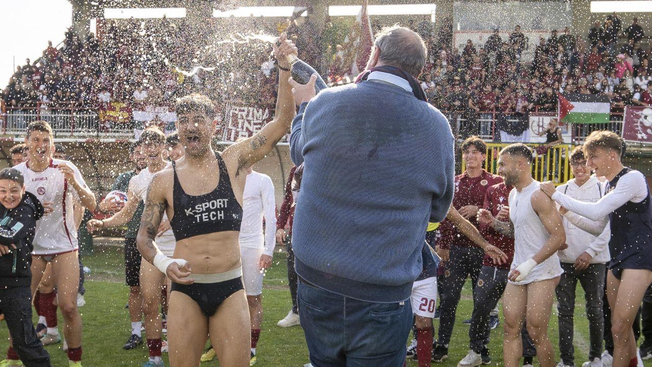 
	La gioia di Esciua a fine partita

