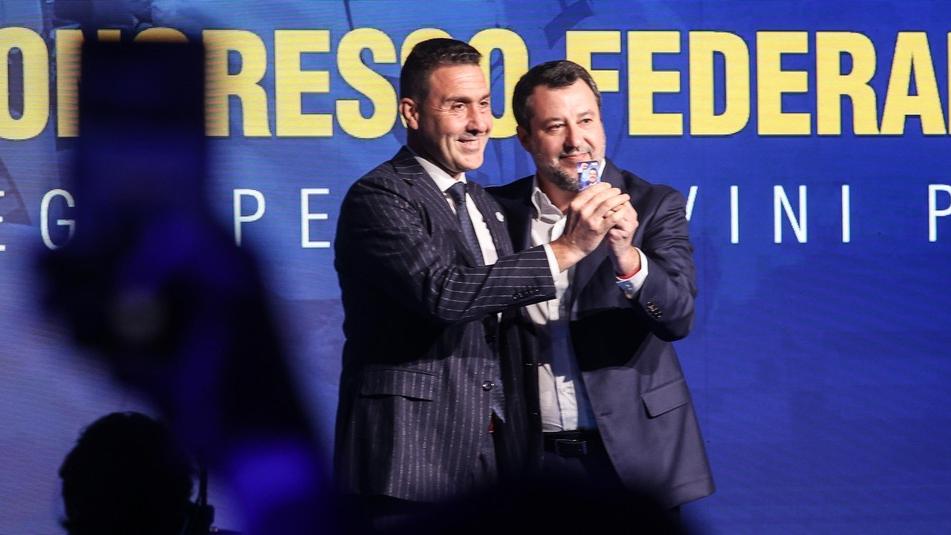 Salvini lancia un’opa sul Viminale: la tessera a Vannacci agita la Lega