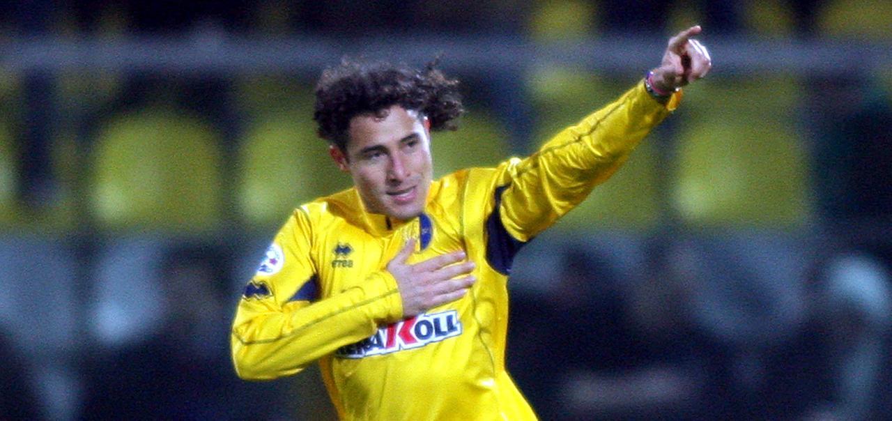 
	Jorge Bolano con la maglia del Modena

