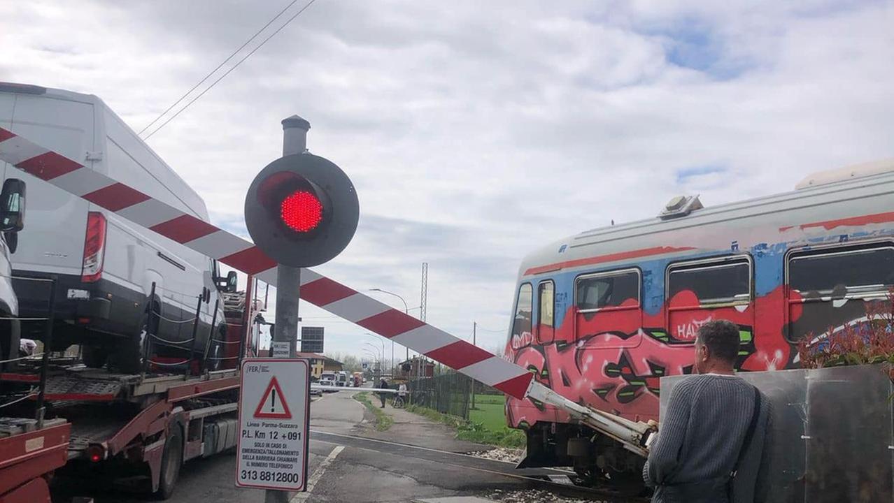 Passaggi a livello, cosa c’è da sapere per attraversali in sicurezza