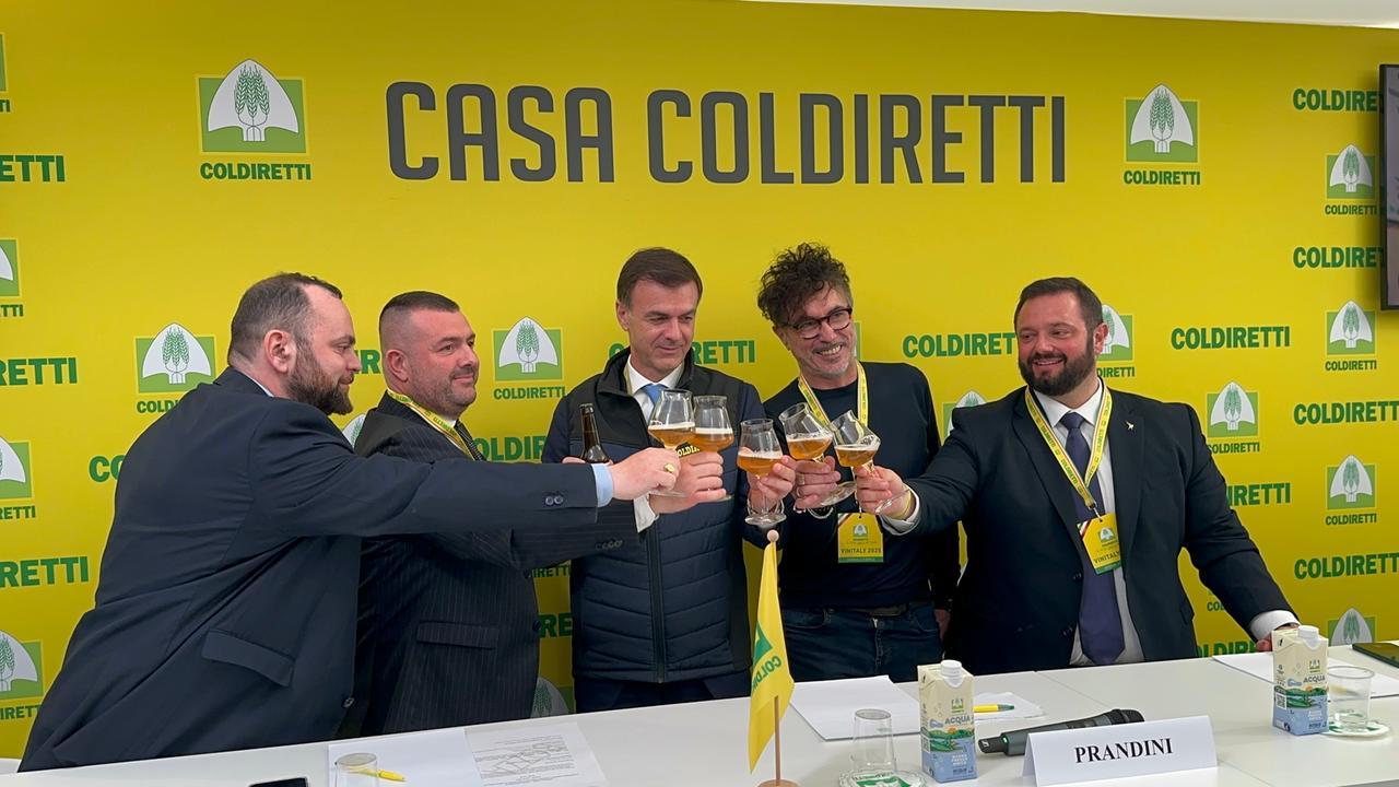 Nasce “Bionda Sarda”, la prima birra 100% da filiera sarda: dal campo al bicchiere