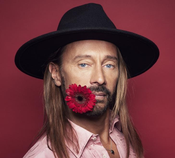 Bob Sinclar si prepara a fare ballare la Toscana, l'appuntamento al Tinì il 25 luglio: centralini in tilt per i biglietti