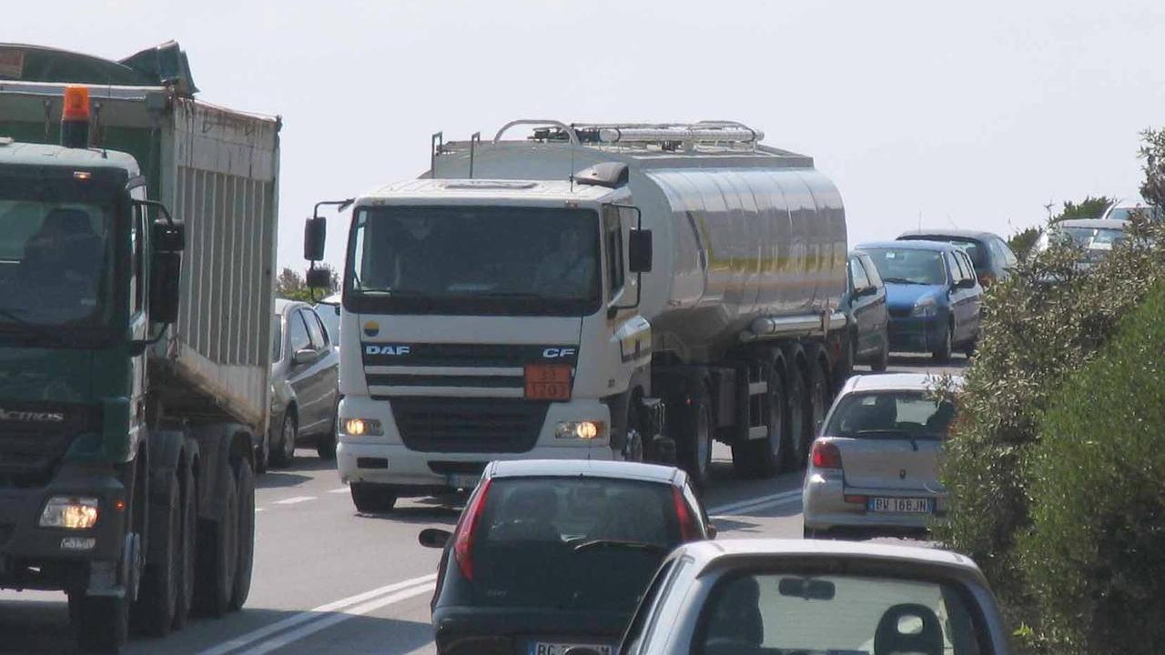 Livorno, Romito chiuso ai Tir per 6 mesi: il prefetto anticipa l'ordinaza. La rabbia di Cna