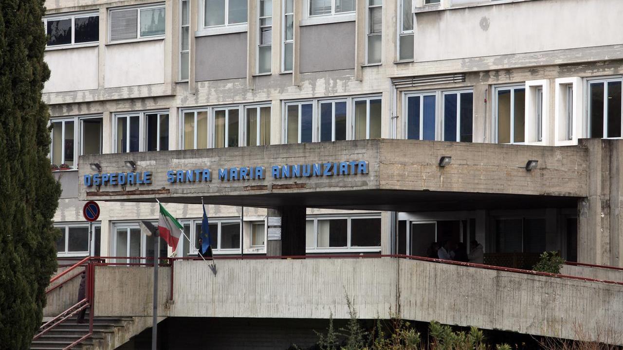 I medici non fanno il cesareo: bambina nasce con gravi danni. Condannati tre ginecologi per la sequenza di errori