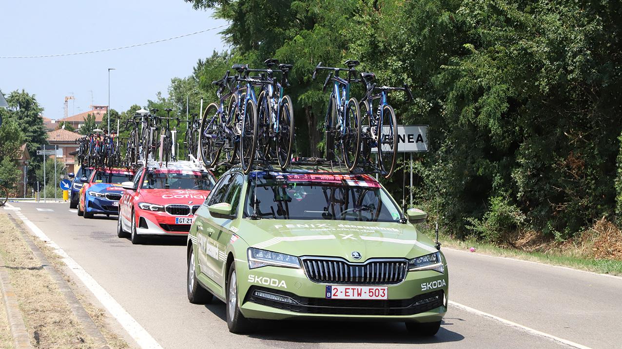 Giro d’Italia, l’appello: «Gli hotel non bastano, aprite le vostre case ai turisti»