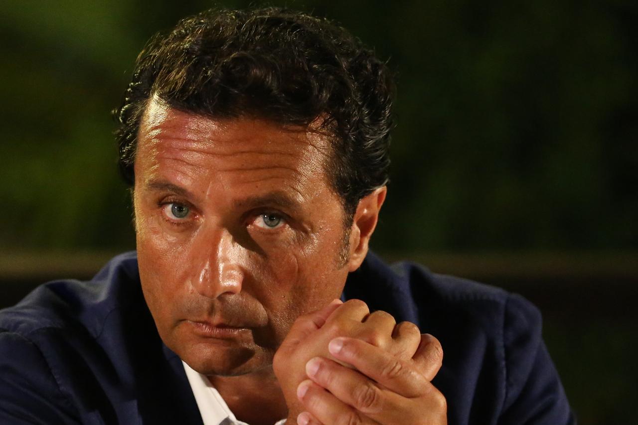 
	Francesco Schettino

