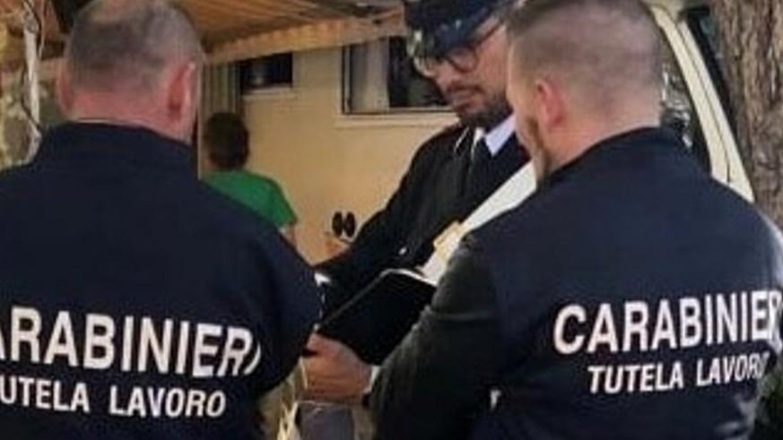 Nell’attività lavoravano due persone in nero: maxi sanzione al titolare