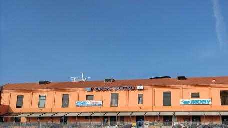 La stazione marittima di Livorno (foto d'archivio)