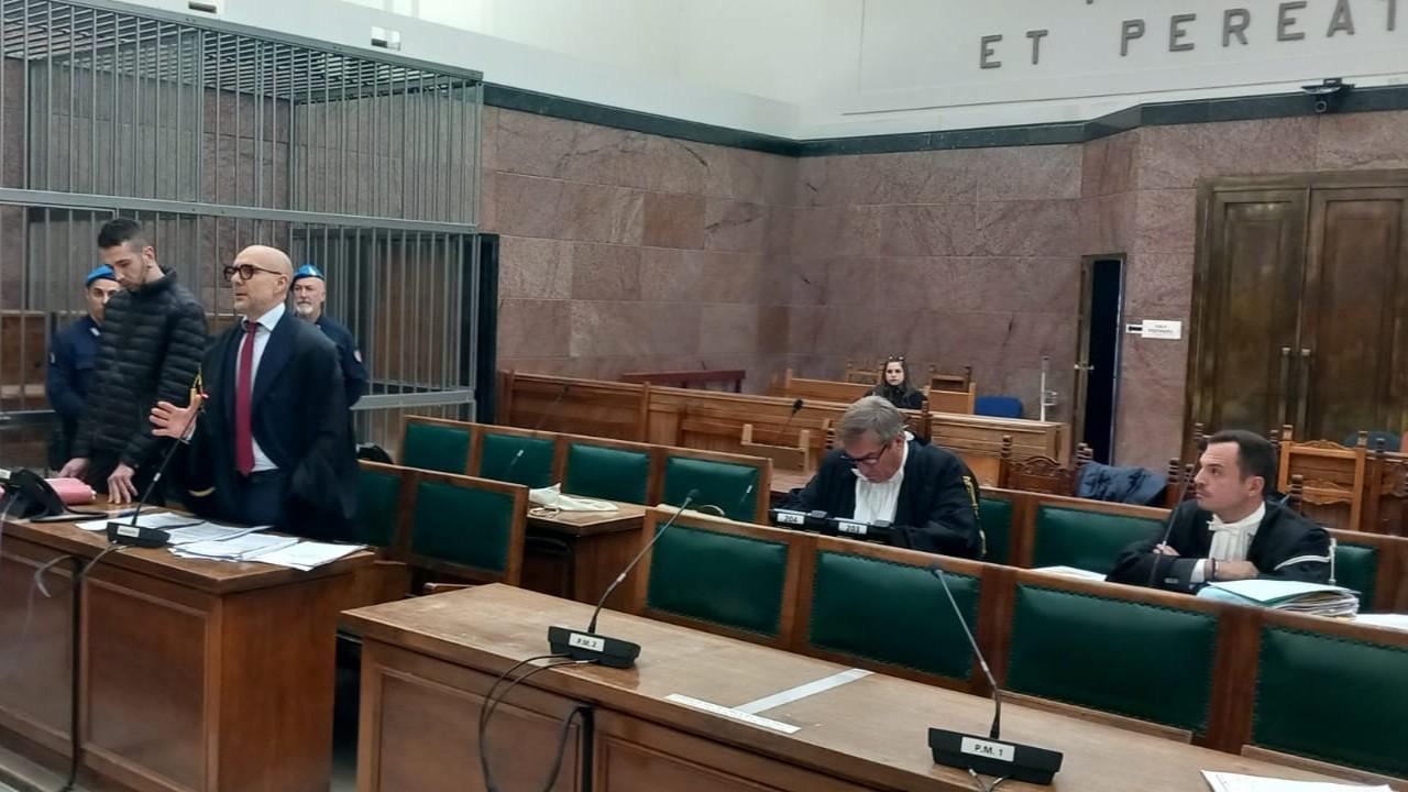 Uccise l’ex amico con il tubo dell’aspirapolvere: inizia il processo a Fabio Malu