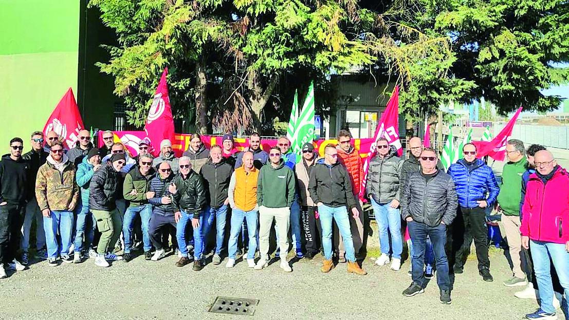 Sciopero alla Kastamonu di Pomposa, dopo 5 anni ancora stallo sul contratto integrativo