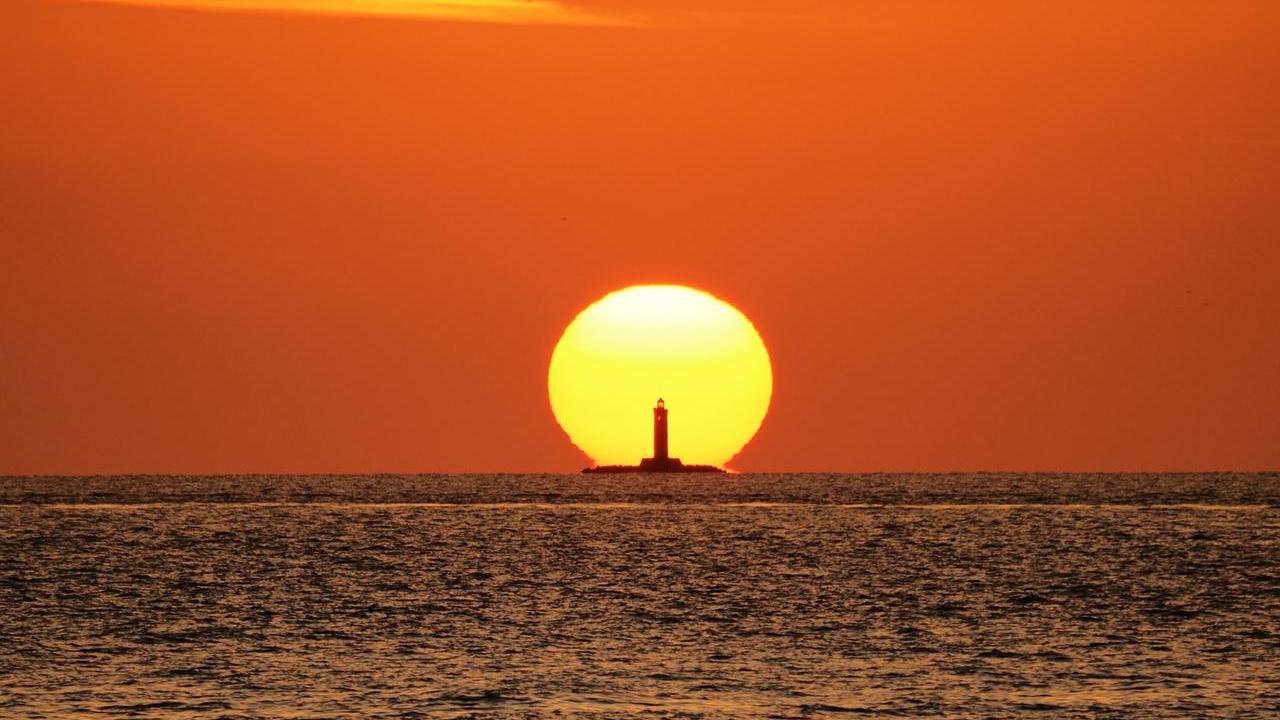Livorno, show in attesa dell’allineamento torre-faro. Grazie ad Alessandro Ciapini