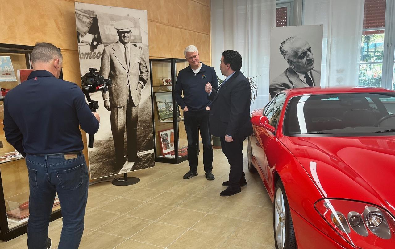 
	La Nbc a Maranello con il sindaco Zironi

