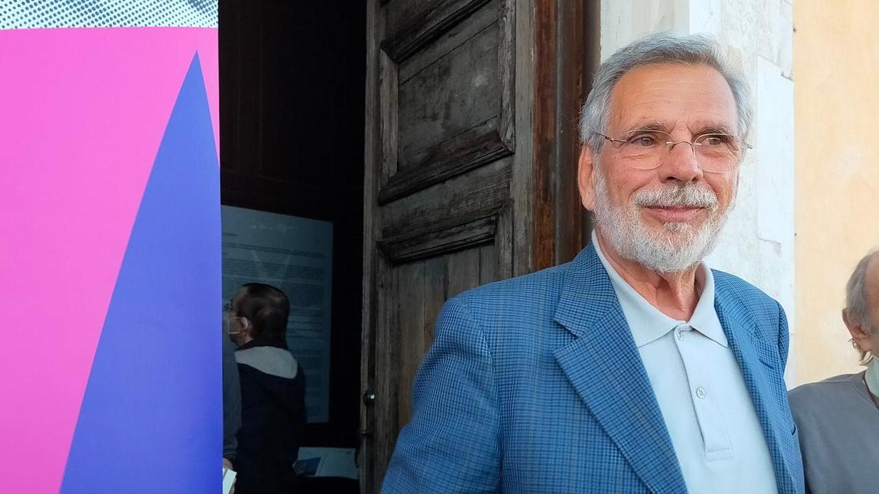 Sigfrido Ranucci a Livorno per presentare il libro di Franco Poggianti “Il bellissimo Cecè”