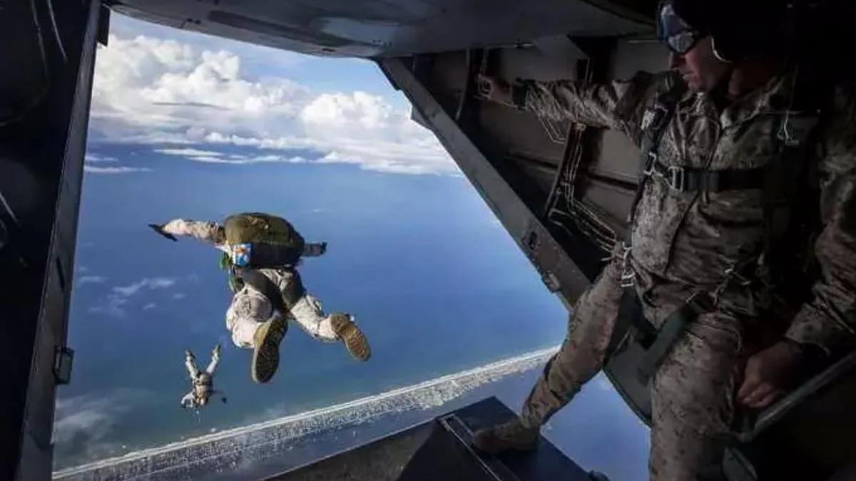 Dentro la vita di un paracadutista: il racconto di un protagonista e di una figlia, orgogliosa del padre