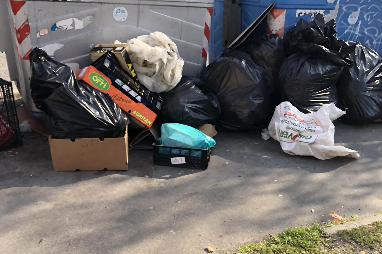 Zona stazione, contro l’abbandono dei rifiuti arrivano le foto-trappole