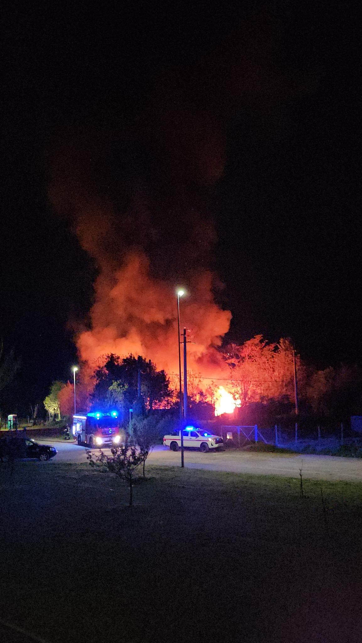 
	L'incendio di Montemurlo nella foto scattata da una residente

