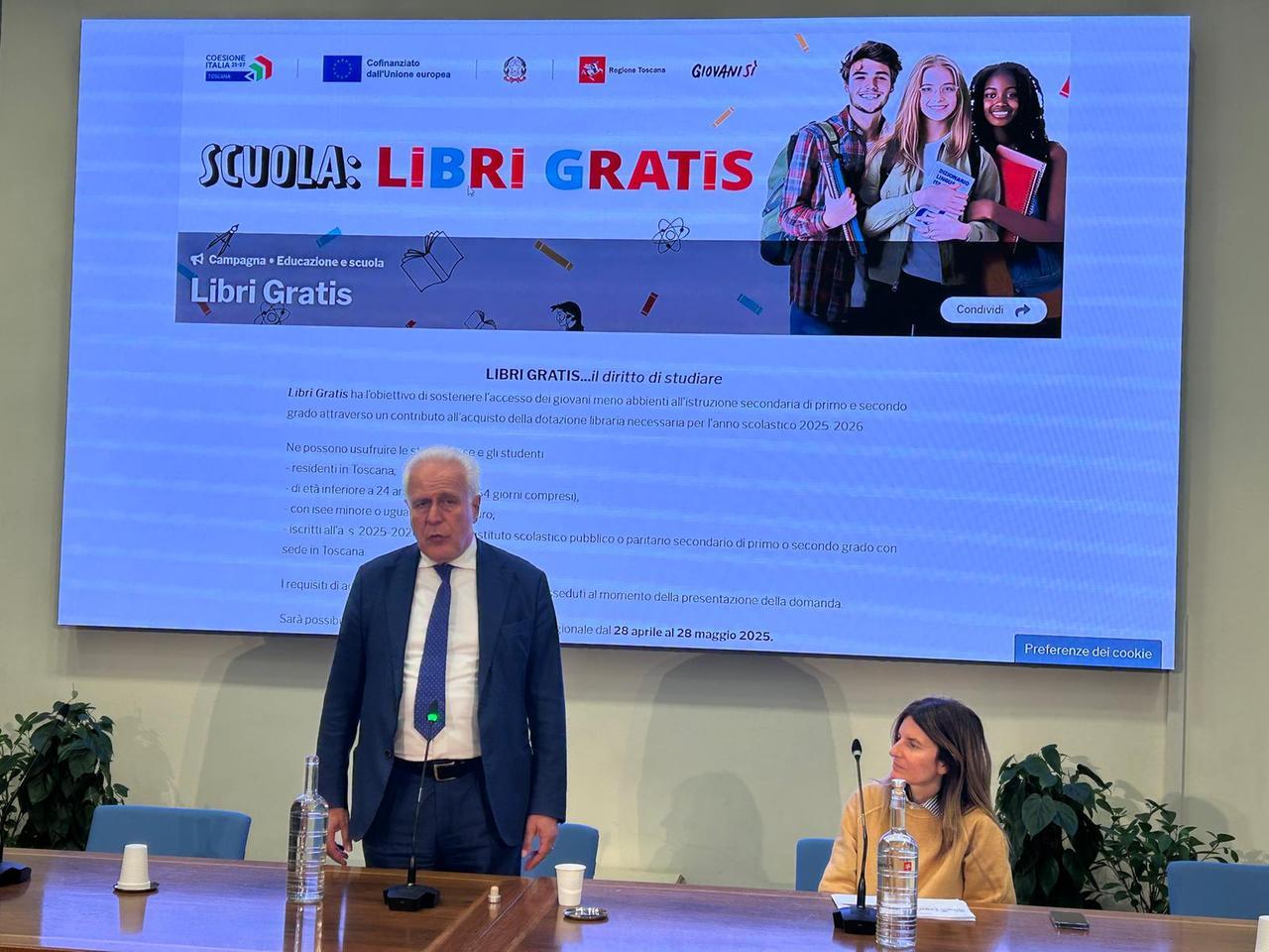 Scuola, libri gratis per gli studenti toscani anche delle medie e superiori: chi ne ha diritto