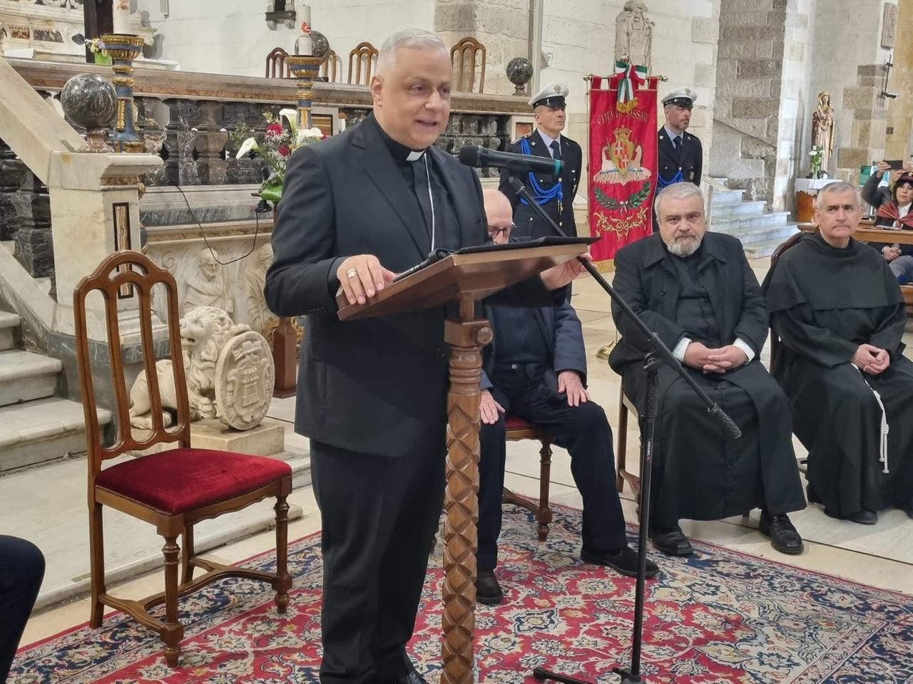 Ora è ufficiale: l’arcivescovo Gian Franco Saba lascia Sassari. Ecco le sue parole