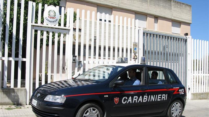 Chiama il 112: «Voglio farla finita». Salvato dai carabinieri