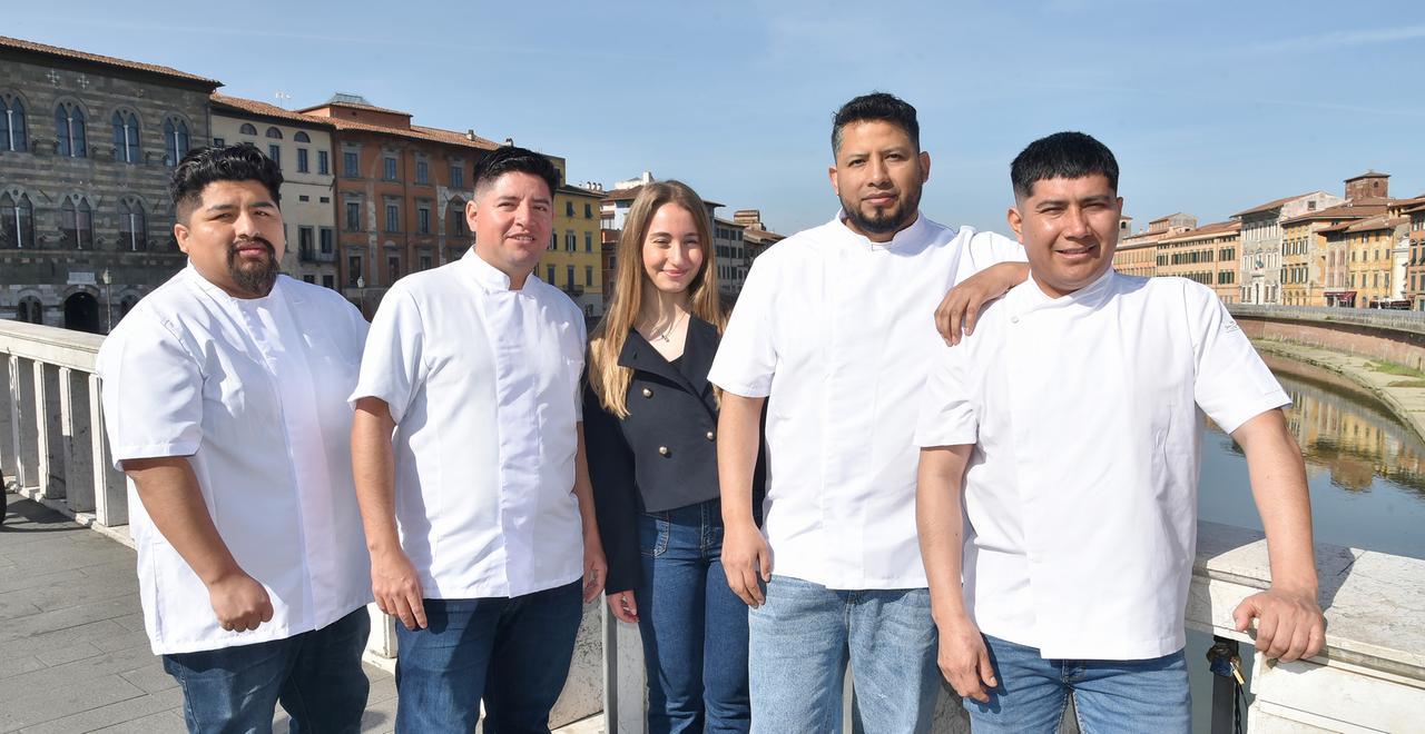 
	Luis Romero Caballero &egrave; il secondo da destra&nbsp;

