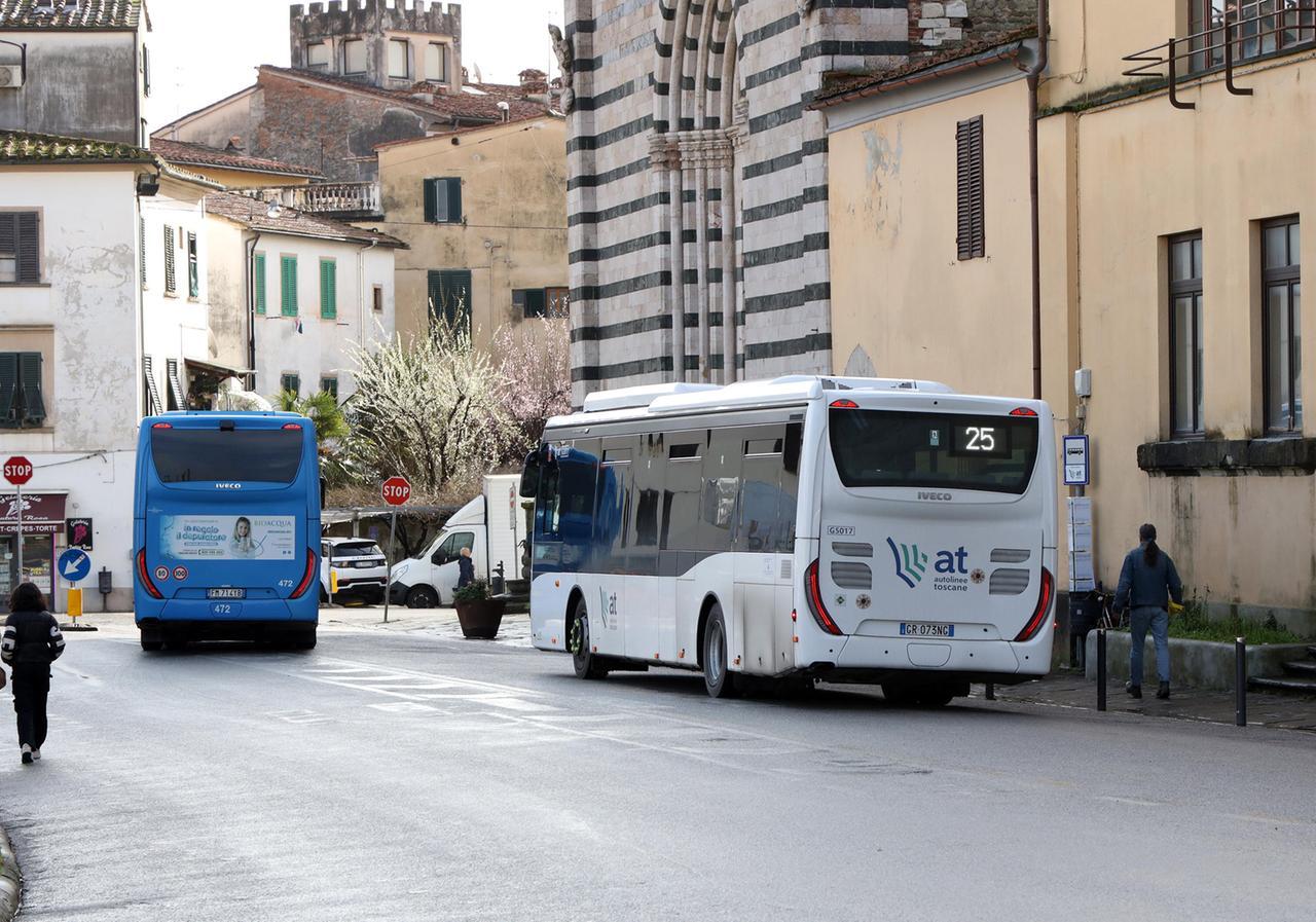 
	Bus di Autolinee Toscane


