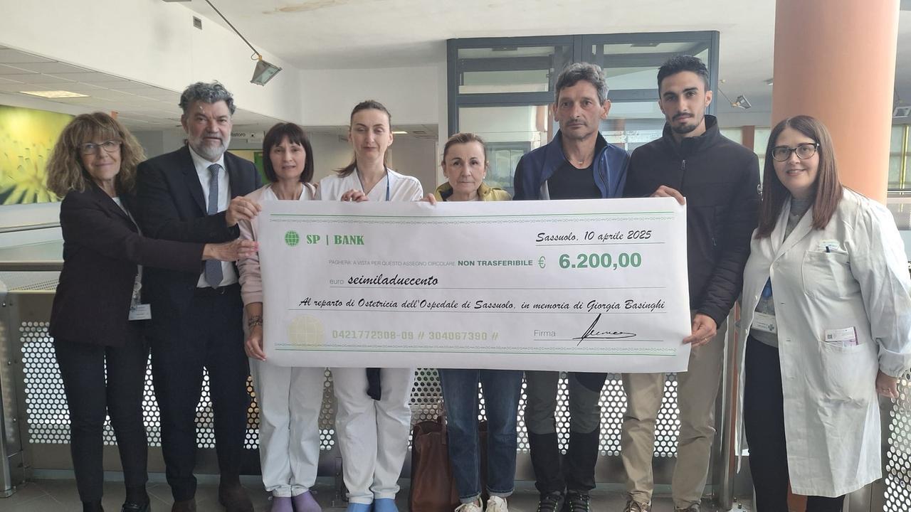 Il marito e i genitori di Giorgia Basinghi donano 6.200 euro all’ospedale di Sassuolo
