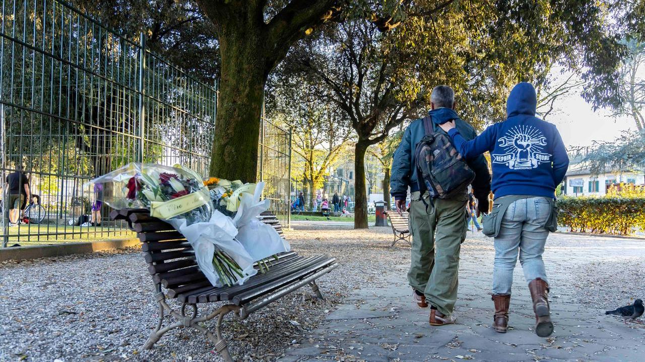 Firenze, clochard morti in piazza Tasso: la procura apre due inchieste. L’ombra dello spacciatore