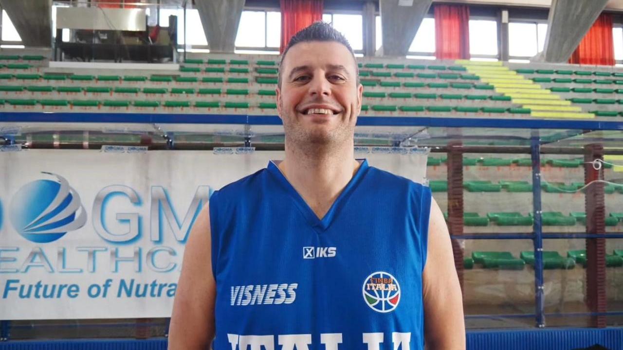 Basket, il sogno azzurro di Stefano Maioli: «Voglio il Mondiale Over 40. Me la gioco con David Moss e Christian Burns»