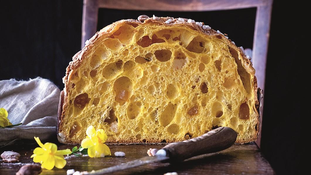 Pompia, mandorle e zafferano nella colomba Durche Sardigna di Roberto Murgia
