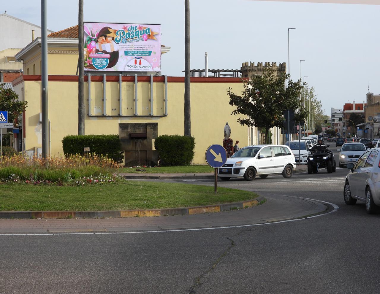 Pubblicità spenta illecitamente, il Comune perde al Tar e ora dovrà pagare i danni