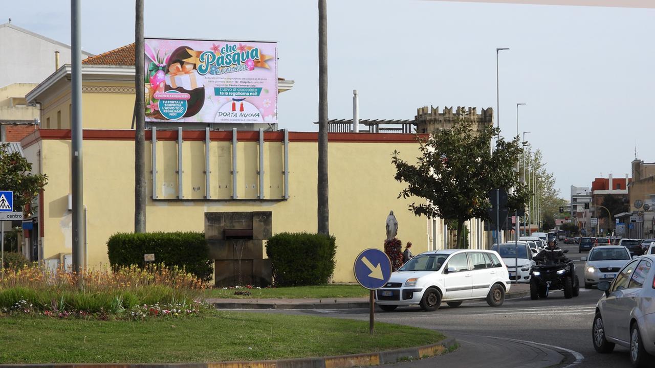 Pubblicità spenta illecitamente, il Comune perde al Tar e ora dovrà pagare i danni