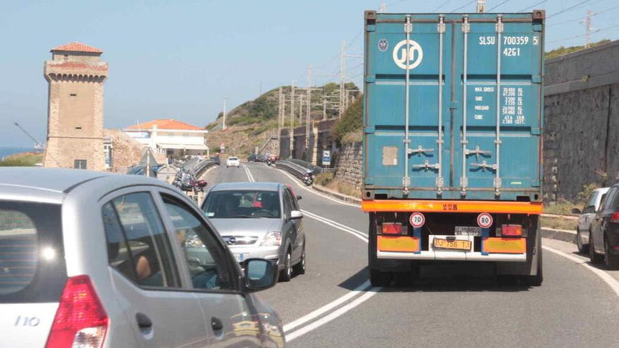 Romito off limits, rebus ristori: «Coprono solo 10 viaggi al giorno»