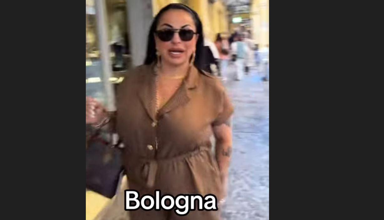 Rita De Crescenzo a Cento, ma nelle storie geolocalizza Bologna