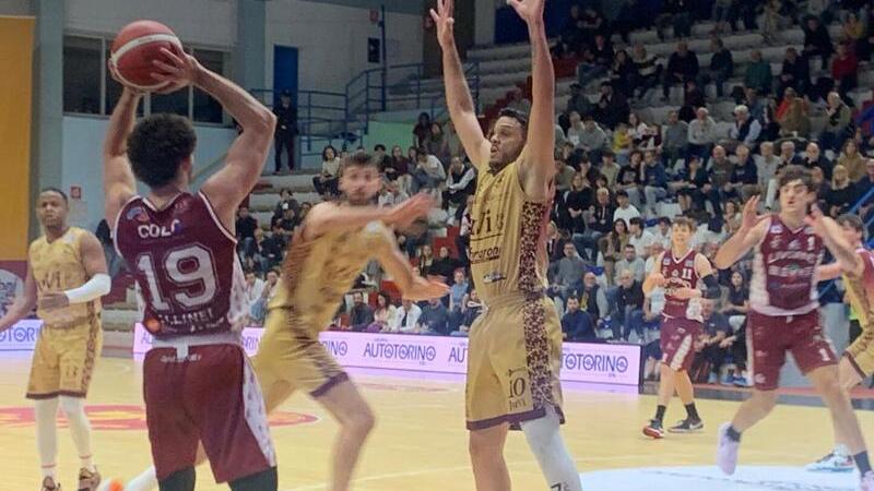 Gregorio Allinei nella gara contro Cremona (foto Fabio Corsi)