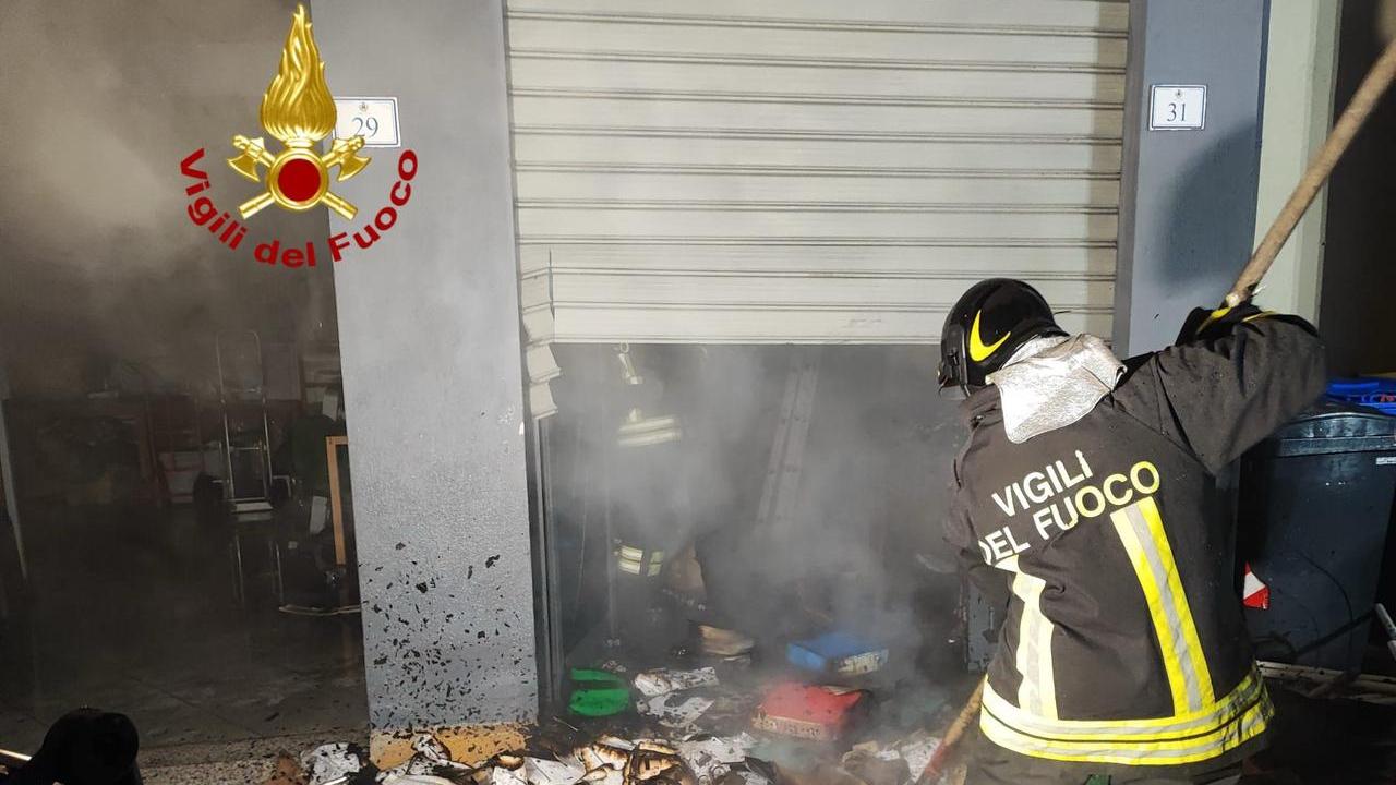 I vili al lavoro in via Verdi